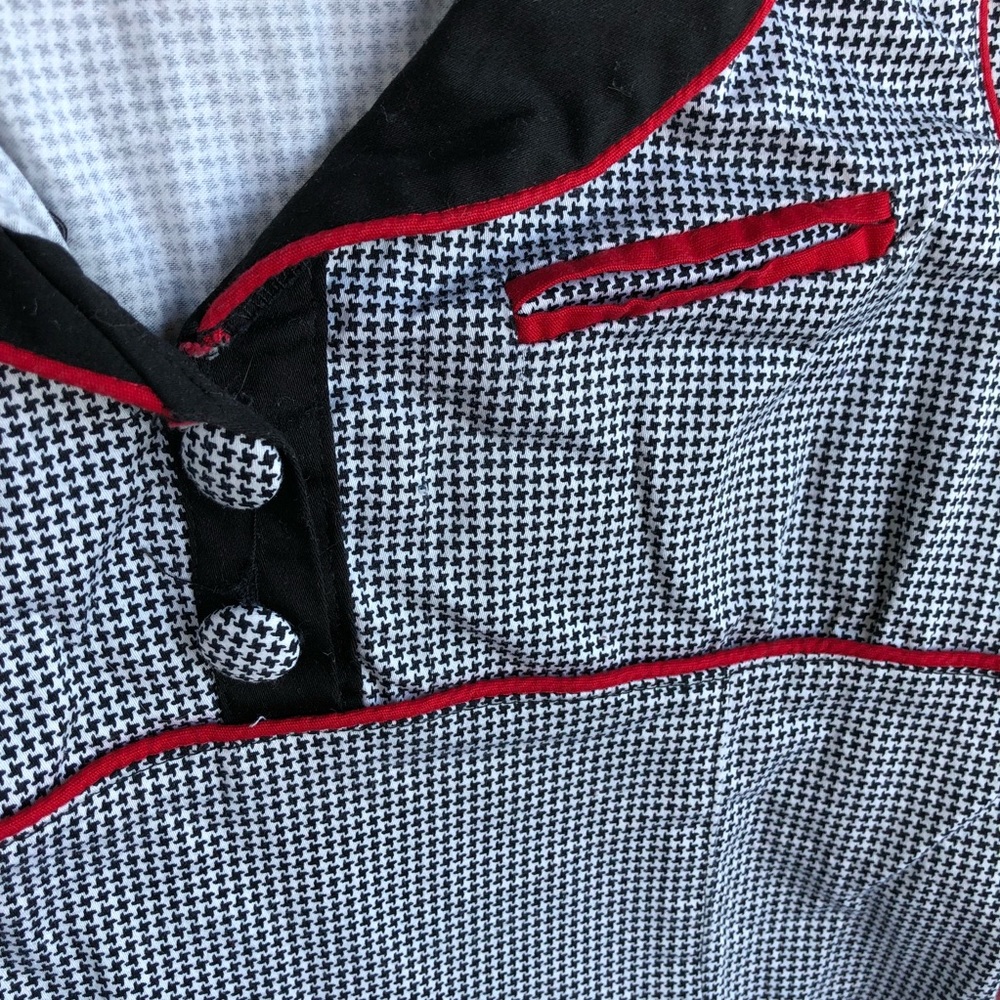 Houndstooth Fitted Tank - Picture 2 of 4
